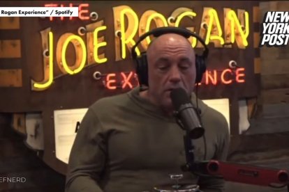 Captura de pantalla en de una reproducción del podcast de Joe Rogan en la cuenta de YouTube del New York Post.