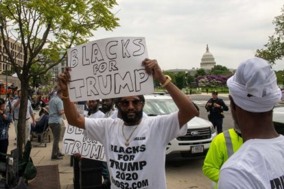 Blacks for Trump. Negros por Trump-