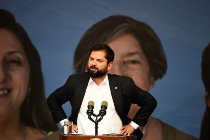 El presidente de Chile, Gabriel Boric, pronuncia un discurso