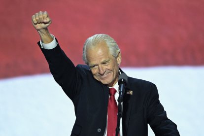 Peter Navarro da una emocionante discurso desde la RNC