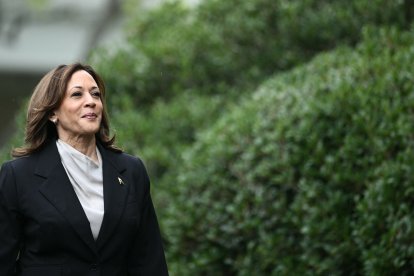 Kamala Harris rompe récord de recaudaciones