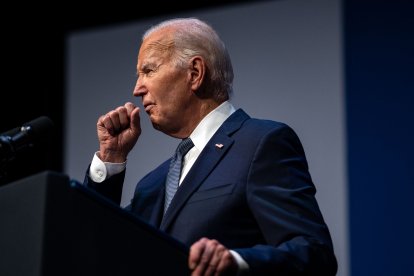 Joe Biden traicionado por las élites del partido