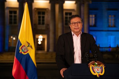 Gustavo Petro desde la Casa Nariño reacciona al CNE. AFP