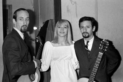 El grupo de cantantes Peter, Paul y Mary.