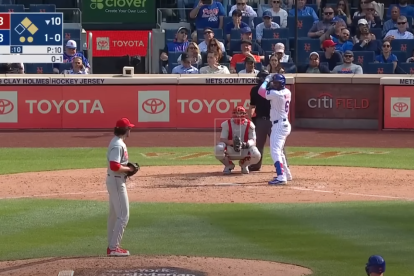 Starling Marte batea el jonrón ganador