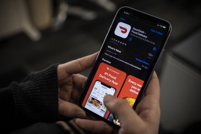 DoorDash application on a cell phone