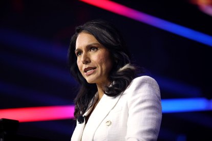 Gabbard during an event in Michigan/ Gage Skidmore.