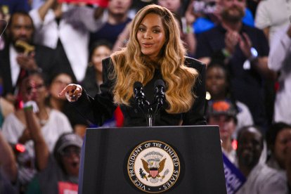 U.S. singer Beyonce speaks during a Kamala Harris campaign rally.