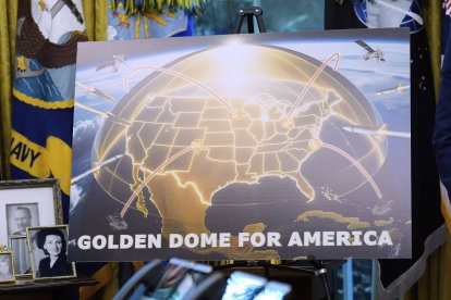Presentation of the 'Golden Dome' at the White House