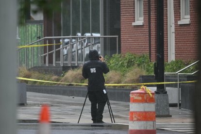Crime scene in front of the Capital Jewish Museum.