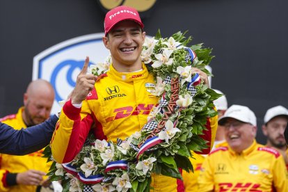 Álex Palou celebrating the win.