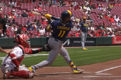 Jackson Chourio conecta un jonrón