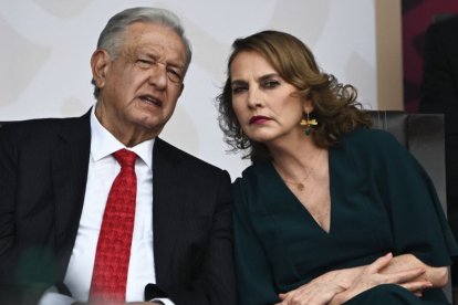Andrés Manuel López Obrador (left) with his wife, Beatriz Gutiérrez Müller.