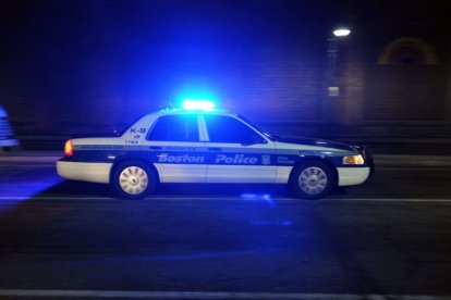 Un carro del Departamento de Policía de Boston