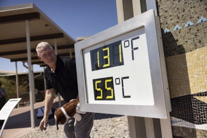 A thermometer marks high temperatures. File image.