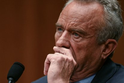 RFK, Jr., durante una comparecencia en la Comisión de Sanidad del Senado