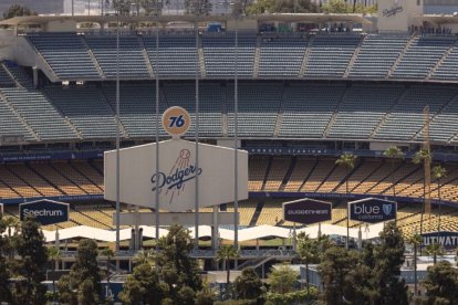 Vista general del Dodgers Stadium en Los Ángeles, California