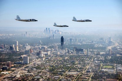 Tres aviones WB-57