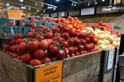 Mexican and other tomatoes on sale in Washington, D.C.
