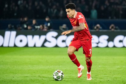 Luis Díaz, durante un partido con el Liverpool