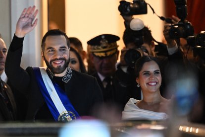 El presidente Nayib Bukele y su esposa, Gabriela Rodriguez, en una imagen de archivo