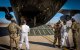 Una imagen de archivo de inmigrantes detenidos y enviados a Guantánamo