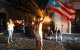 Puertorriqueños protestan frente a La Fortaleza durante un apagón masivo en el Viejo San Juan, Puerto Rico