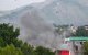 Un proyectil de artillería cae en la ciudad principal del distrito de Poonch, en la región india de Jammu, el 7 de mayo de 2025. Al menos ocho indios murieron y otros 29 resultaron heridos el miércoles en la ciudad de Poonch, en Cachemira, cerca de la frontera de facto con Pakistán, informó un funcionario local del gobierno indio. (Foto de Punit PARANJPE / AFP)