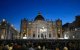 La Plaza de San Pedro en el Vaticano, el 7 de mayo de 2025