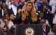 La cantante estadounidense Beyonce habla durante un acto de campaña de Kamala Harris