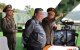 El líder norcoreano Kim Jong Un inspeccionando el entrenamiento táctico integral del Ejército Popular de Corea
