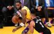 LeBron James de Los Angeles Lakers durante un partido