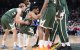El escolta de los Milwaukee Bucks AJ Green (20) y el escolta de los Milwaukee Bucks Kevin Porter Jr. (7) ayudan al alero de los Milwaukee Bucks Giannis Antetokounmpo (34) a levantarse tras caer lesionado en la primera parte del partido contra los Detroit Pistons en el Fiserv Forum.