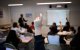 Estudiantes en un aula escolar (Archivo)