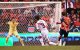 El delantero español Mikel Oyarzabal, con el dorsal número 21, marca el primer gol de su equipo durante el partido amistoso internacional de fútbol para preparar el Mundial de EEUU entre Perú y España, disputado en el Estadio Cuauhtémoc de Puebla (México) el 8 de junio de 2026.
