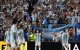 Lionel Messi, número 10, celebra su tercer gol contra Argelia