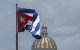 La bandera cubana ondea en el Malecón de La Habana, con el Capitolio al fondo (Files)