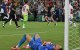 El portero de la selección de los Países Bajos, el número 01, Bart Verbruggen, reacciona tras la derrota en la tanda de penaltis durante el partido de la ronda de 32 del Mundial de 2026 entre los Países Bajos y Marruecos, disputado en el Estadio de Monterrey, en Guadalupe, el 29 de junio de 2026.