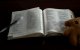 Imagen de una Biblia en chino