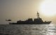 Helicóptero Sea Hawk despega del destructor USS Thomas Hudner en operaciones
