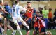 El encontronazo entre el mediocampo argentino Leandro Paredes y el defensor español Eric García, después del pitazo final.
