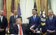 Donald Trump junto al secretario de Transporte, Sean Duffy/ Ken Cedeno