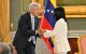 El secretario de Energía de Estados Unidos, Chris Wright, y la presidenta encargada de Venezuela, Delcy Rodríguez