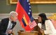 El secretario de Energía Chris Wright y la presidenta del régimen interino Delcy Rodríguez, esta semana en el Palacio de Miraflores, en Caracas.