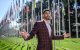 El jugador de baloncesto estadounidense Enes Kanter Freedom posa durante una entrevista con la AFP en la Oficina de las Naciones Unidas en Ginebra el 5 de abril de 2022. Enes Kanter Freedom, cuya defensa de los derechos humanos ha causado revuelo, espera poder hablar este jueves con la alta comisionada de las Naciones Unidas para los Derechos Humanos, Michelle Bachelet, sobre su próxima visita a China.