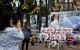 Personas se reúnen para rendir homenaje en el aniversario de la muerte de la princesa Diana