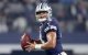 Dak Prescott, quarterback de los Dallas Cowboys, en acción durante el partido de fútbol americano de la NFL entre los Dallas Cowboys y los Washington Redskins, celebrado el 24 de noviembre de 2016 en el AT&T Stadium de Arlington, Texas, EE. UU.