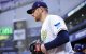 El lanzador titular de los Tampa Bay Rays, Drew Rasmussen (57), sale corriendo al campo antes de un partido de la Major League Baseball contra los Houston Astros en el Tropicana Field de San Petersburgo, Florida, el 11 de septiembre de 2026. Los Rays derrotaron a los Astros por 3-1 y se convirtieron en el primer equipo en asegurarse una plaza en la postemporada de la Major League Baseball.