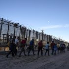 Varios inmigrantes ilegales en El Paso, Texas