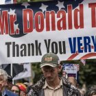 Pancarta de apoyo a Trump